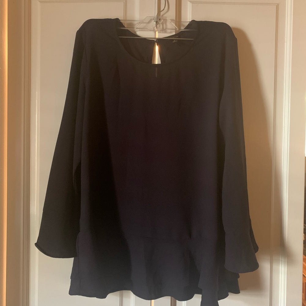 Ann Taylor peplum navy blue blouse size M.